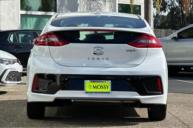 2019 hyundai ioniq plug-in hybrid base