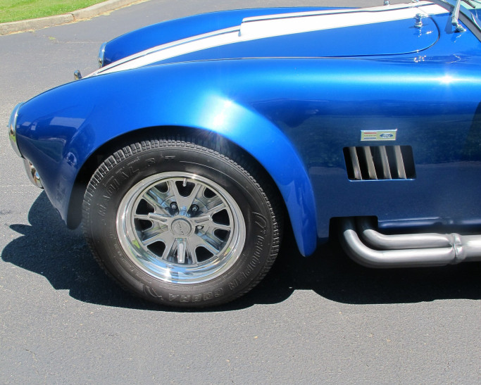 shelby cobra-replica