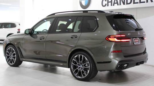 2025 BMW X7