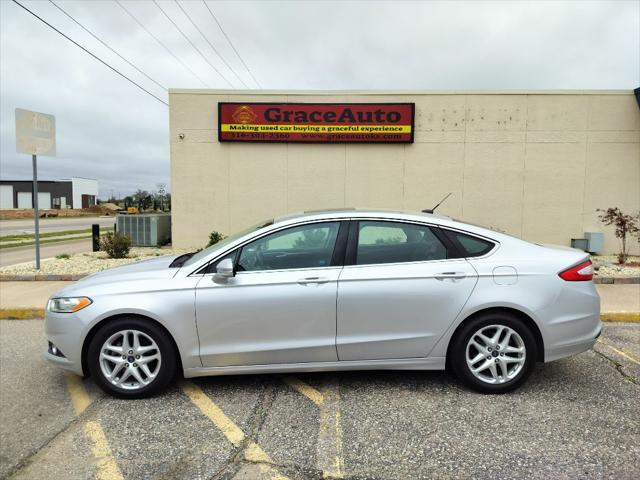 2015 ford fusion se