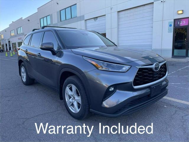 2021 toyota highlander le