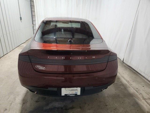 2016 lincoln mkz base