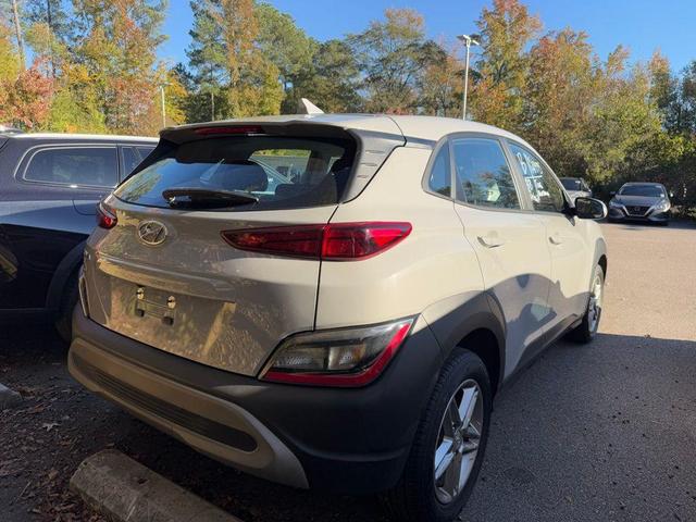 2022 hyundai kona se
