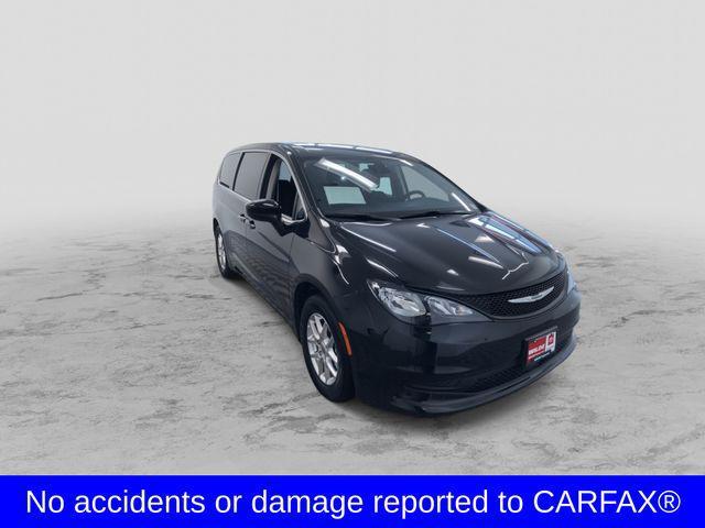 2024 chrysler voyager lx