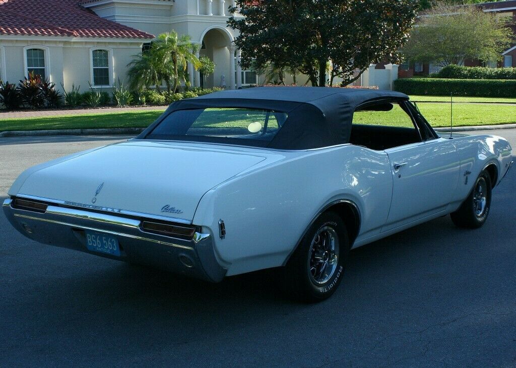 1968 oldsmobile cutlass s convertible. this car is a head turner