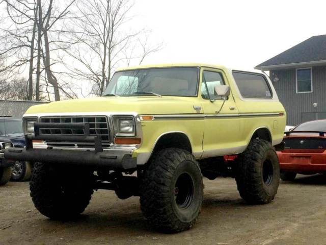 1979 ford bronco ranger xlt, lifted, manual transmission, v8 gas engine