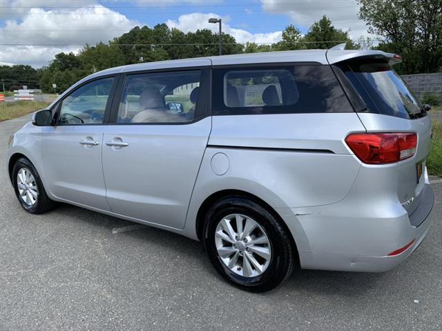 2017 kia sedona l
