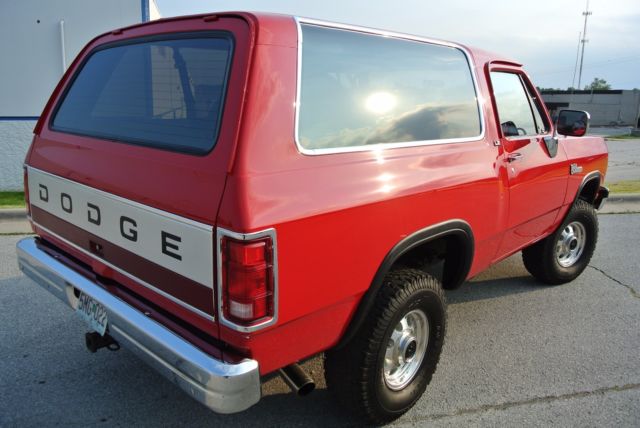1993 dodge ram charger le 4x4 fully restored!