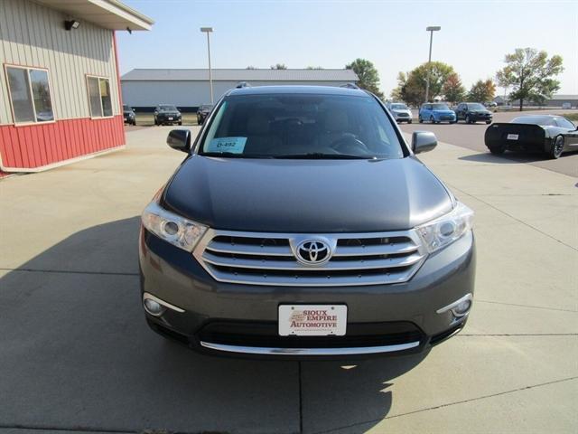 2012 toyota highlander limited