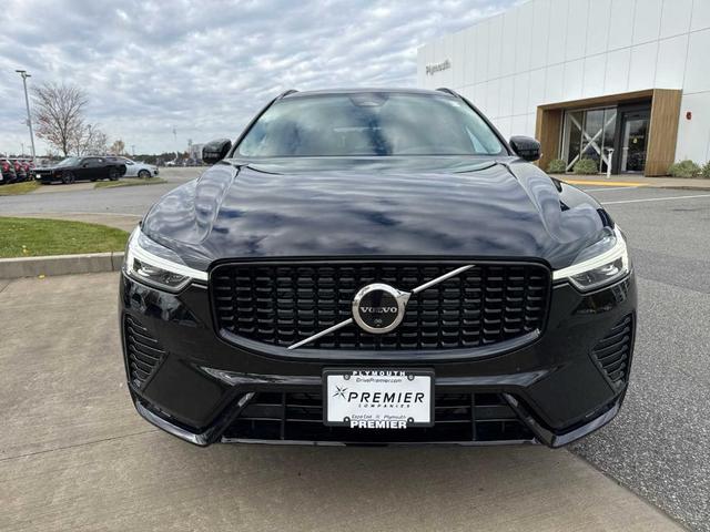 2024 volvo xc60 b5 plus dark theme