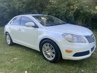2010 suzuki kizashi in indianapolis, indiana