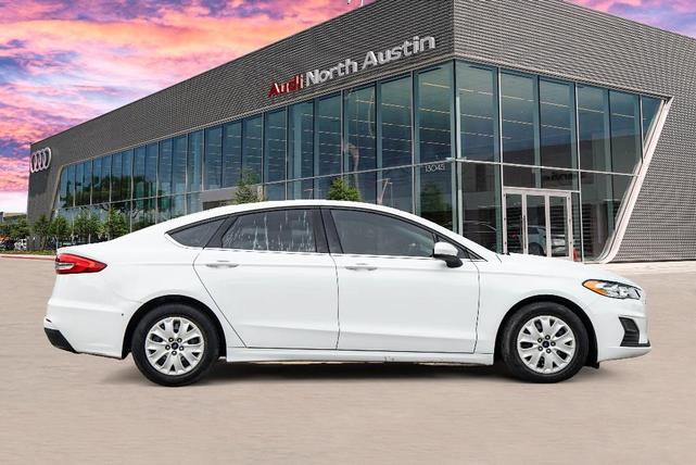 2019 ford fusion s
