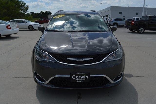 used 2017 chrysler pacifica touring-l bellevue, ne 68147 for sale in bellevue, nebraska