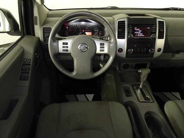 2015 nissan frontier sv