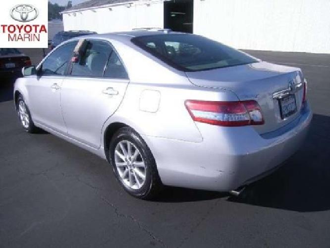 2011 toyota camry xle w/ nav...one owner...certified in san rafael, ca