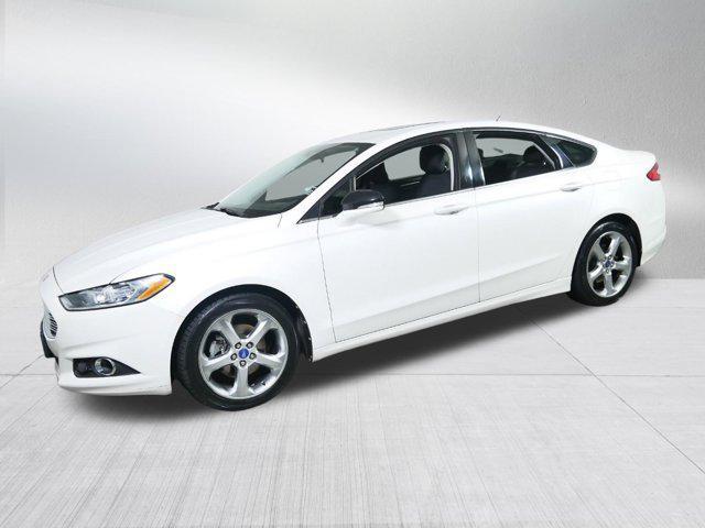 2013 ford fusion se