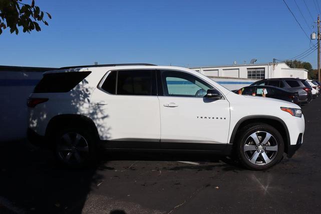 2021 chevrolet traverse lt leather