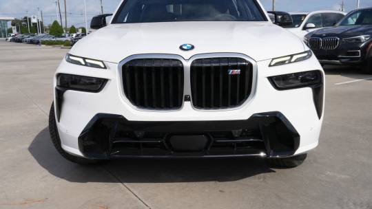 2025 BMW X7