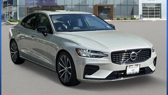 2022 Volvo S60