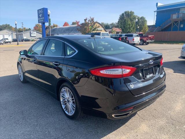 2016 ford fusion se