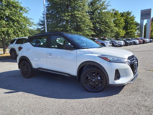 2023 nissan kicks sr