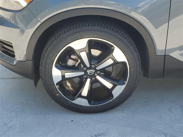 2022 volvo xc40 t5 momentum