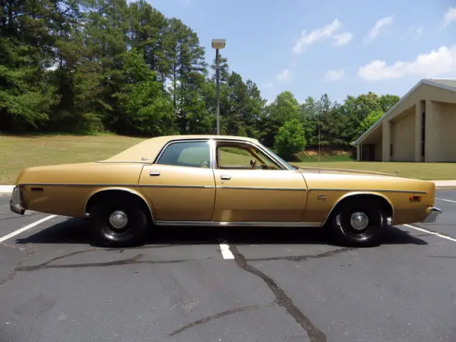 1976 fury salon