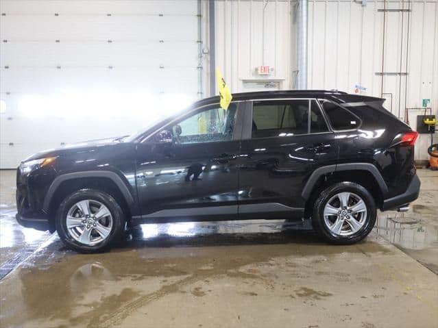 2022 toyota rav4 xle in madison, wisconsin