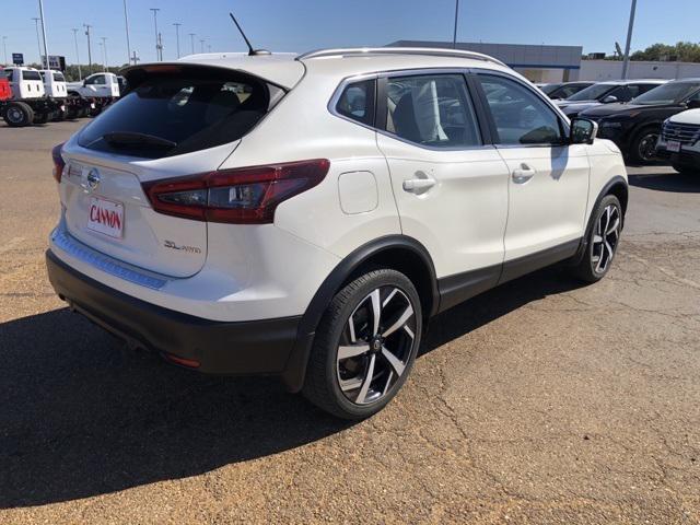 2022 nissan rogue sport sl