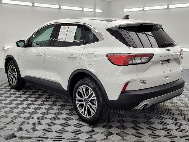 2022 ford escape sel