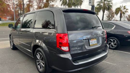 2017 Dodge Grand caravan