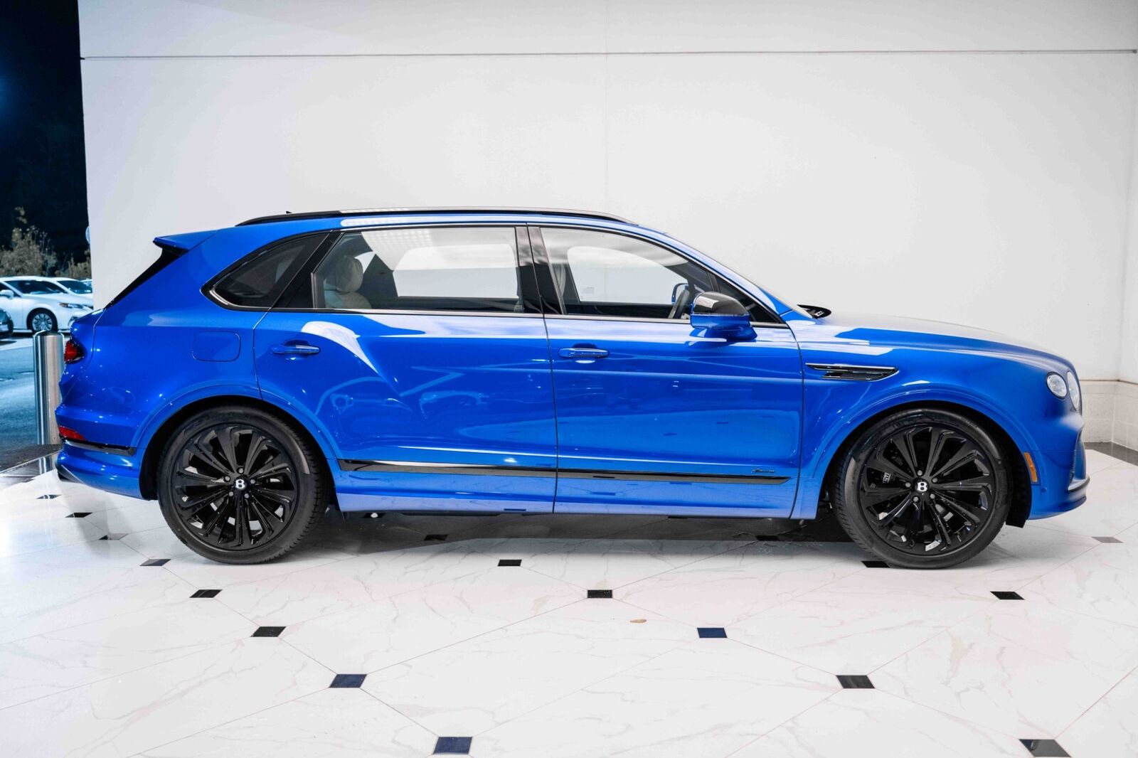 2024 bentley bentayga ewb azure v8