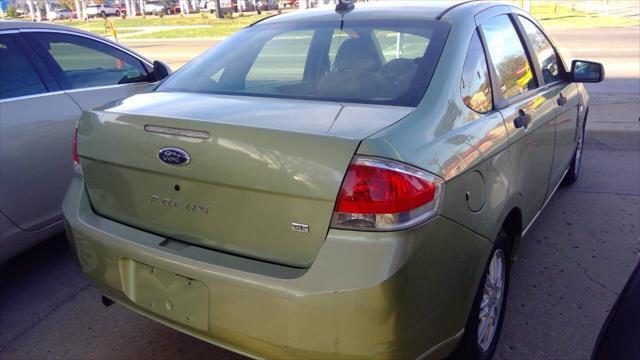 2008 ford focus se