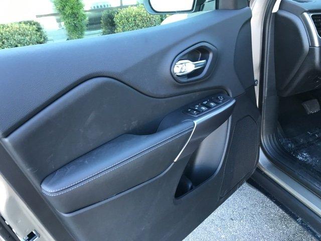 certified 2019 jeep cherokee fwd latitude lugoff, sc 29078 for sale in lugoff, south carolina