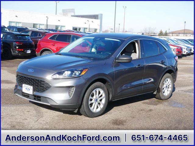 2022 ford escape se