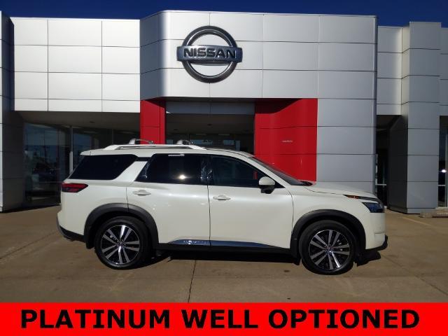 2024 nissan pathfinder platinum