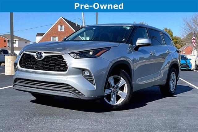 2024 toyota highlander le