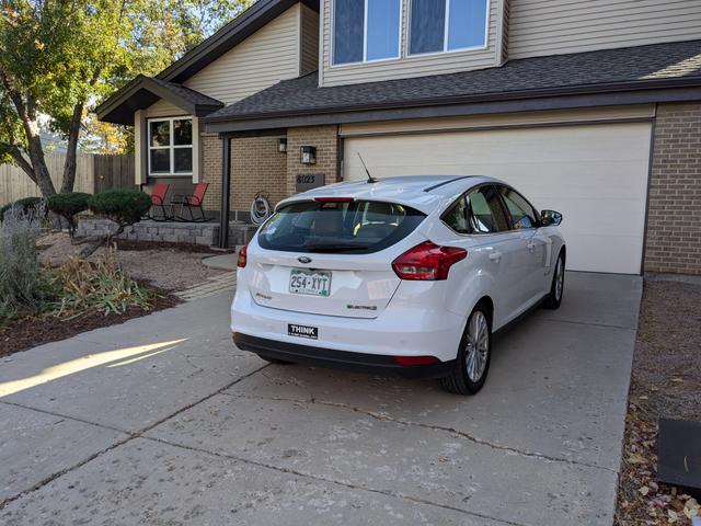 2017 ford focus electric base