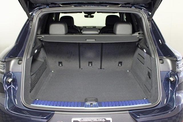 2024 porsche cayenne