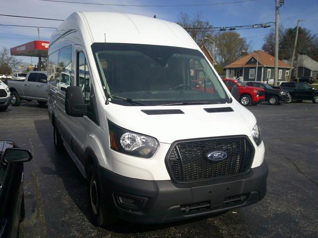 2023 ford transit-250 base