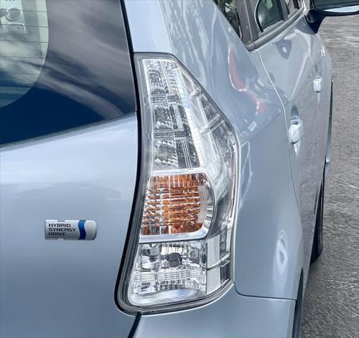 2012 toyota prius v two