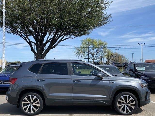2023 volkswagen taos se in garland, texas