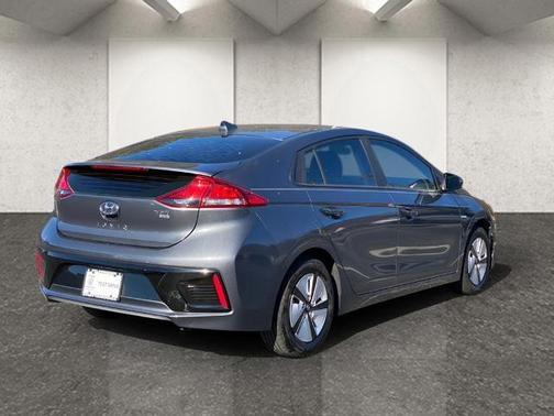 2017 hyundai ioniq hybrid in saint louis, missouri