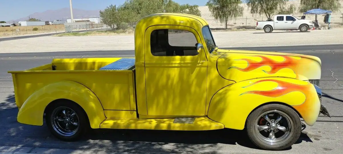 1940 ford 1/2 ton restomod pickup 350 sbc ac disc brakes all around