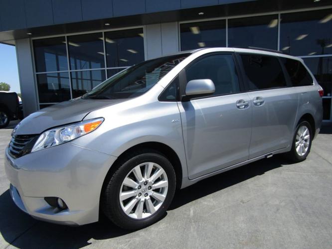 used 2017 toyota sienna le awd omaha, ne 68117 for sale in omaha, nebraska