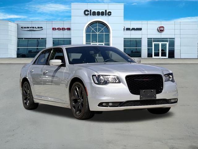 2023 chrysler 300 s