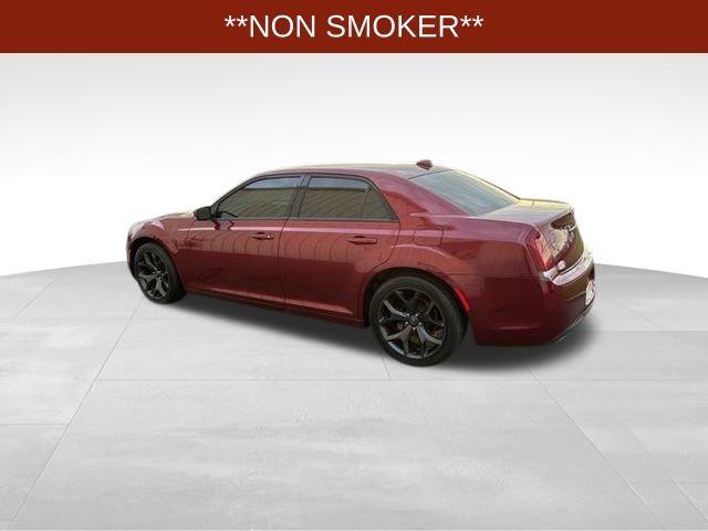 2021 chrysler 300 s