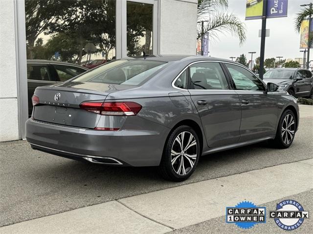 2021 volkswagen passat 2.0t se