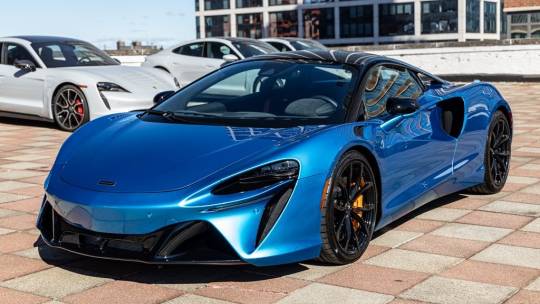 2023 McLaren Artura