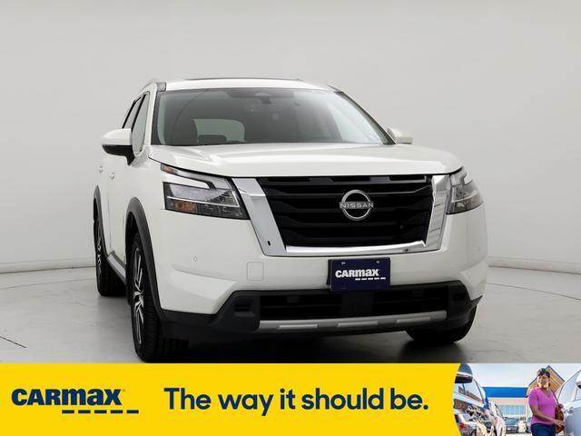 2023 nissan pathfinder platinum